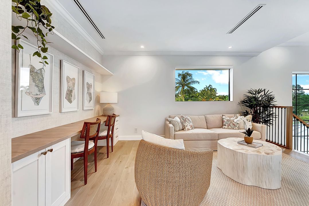 На продажу: $6,499,000 (5 спален, 4 ванн, 3858 Квадратных фут)