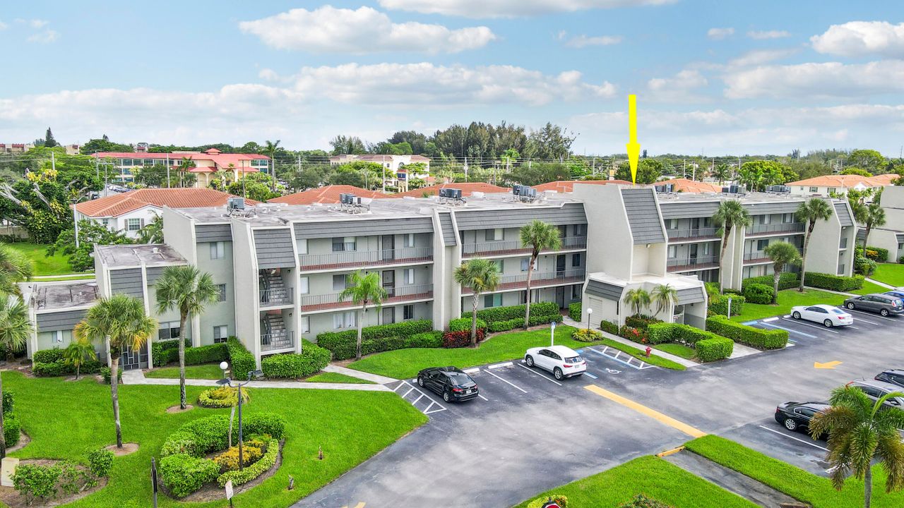 For Sale: $199,000 (2 beds, 2 baths, 1050 Square Feet)