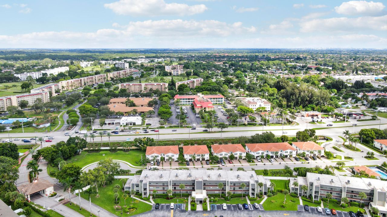 For Sale: $199,000 (2 beds, 2 baths, 1050 Square Feet)