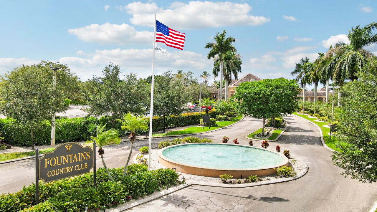 For Sale: $199,000 (2 beds, 2 baths, 1050 Square Feet)