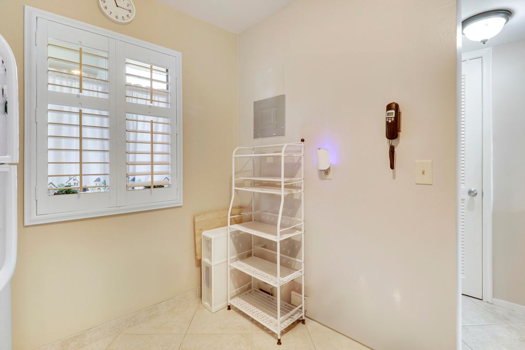 For Sale: $199,000 (2 beds, 2 baths, 1050 Square Feet)