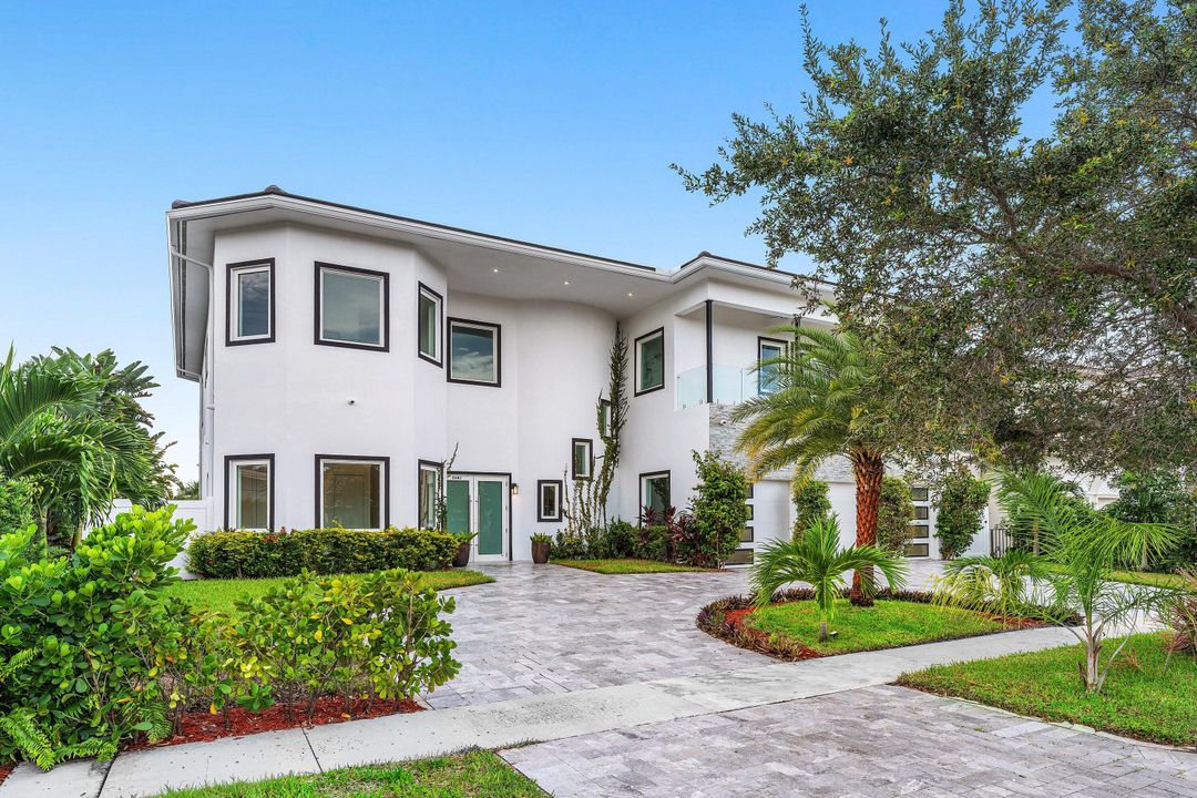 На продажу: $5,750,000 (6 спален, 6 ванн, 5858 Квадратных фут)