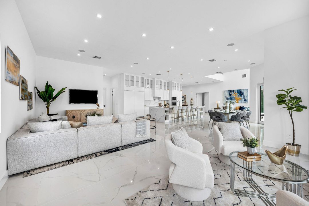 На продажу: $5,750,000 (6 спален, 6 ванн, 5858 Квадратных фут)