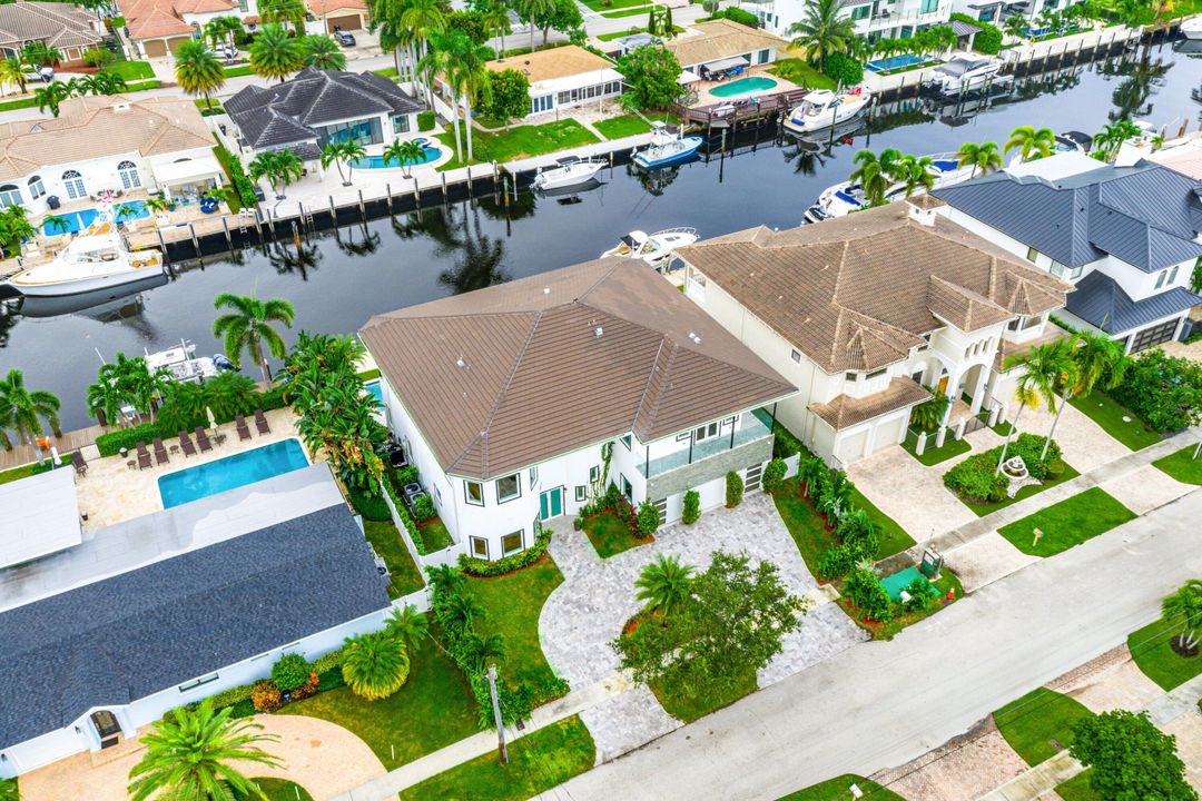 На продажу: $5,750,000 (6 спален, 6 ванн, 5858 Квадратных фут)