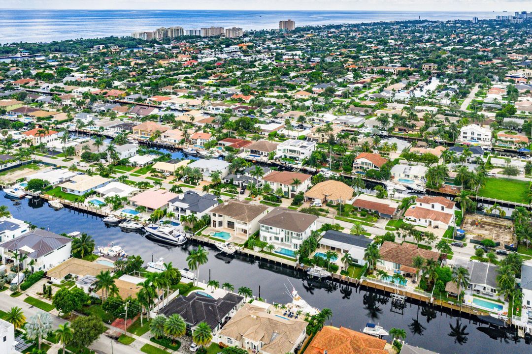 На продажу: $5,750,000 (6 спален, 6 ванн, 5858 Квадратных фут)