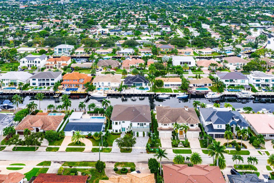 На продажу: $5,750,000 (6 спален, 6 ванн, 5858 Квадратных фут)