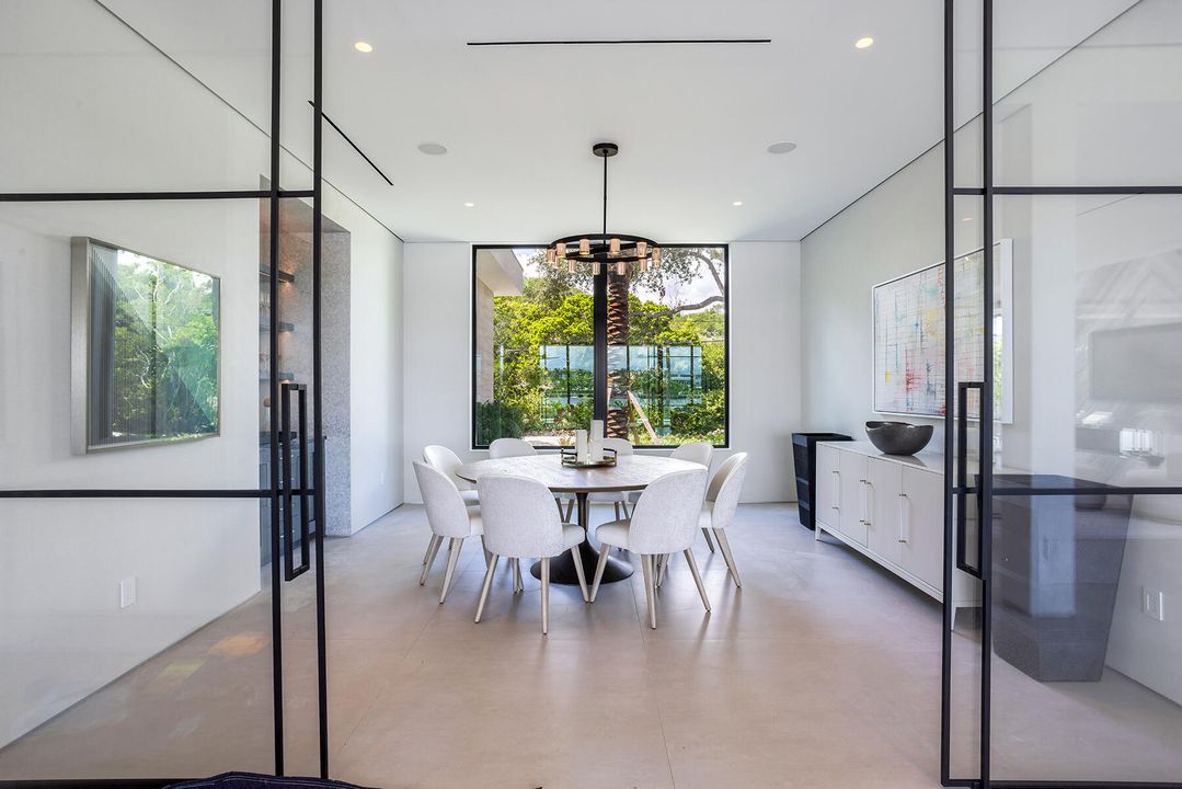 For Sale: $21,000,000 (7 beds, 8 baths, 7631 Square Feet)