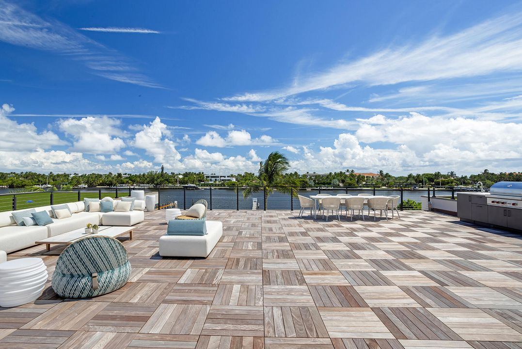 For Sale: $21,000,000 (7 beds, 8 baths, 7631 Square Feet)