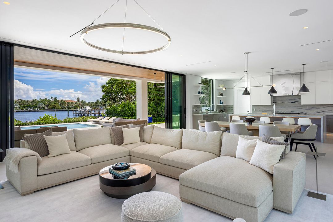 For Sale: $21,000,000 (7 beds, 8 baths, 7631 Square Feet)