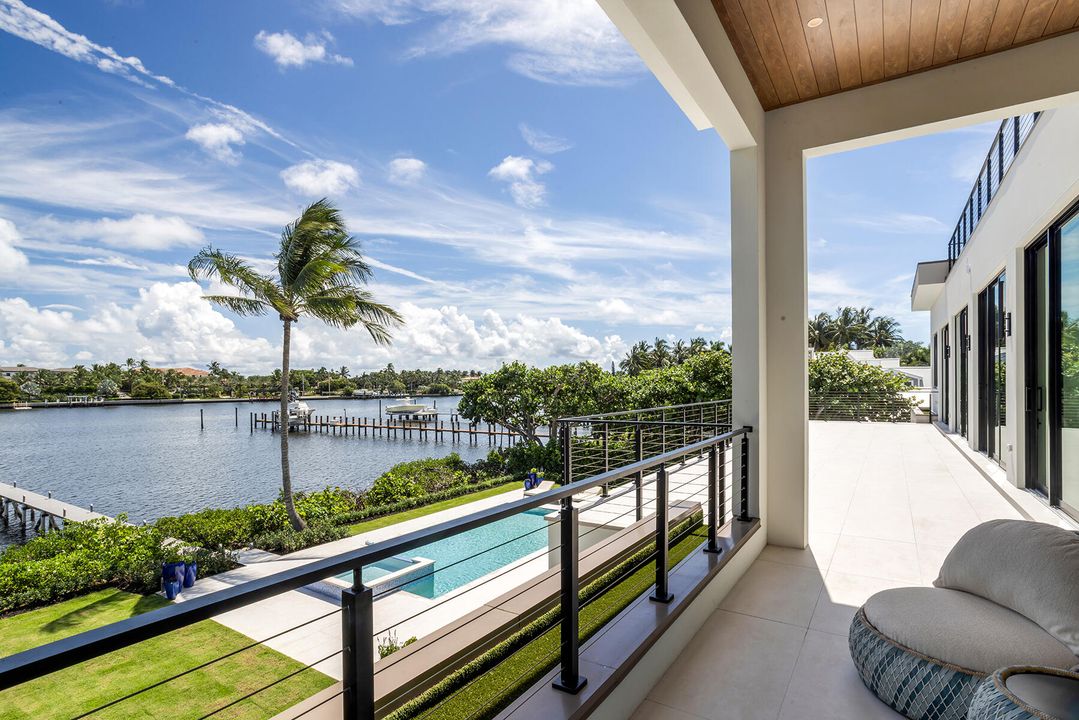 For Sale: $21,000,000 (7 beds, 8 baths, 7631 Square Feet)