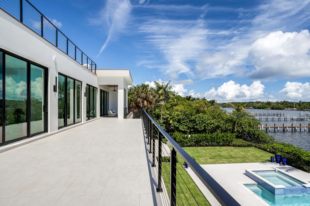 For Sale: $21,000,000 (7 beds, 8 baths, 7631 Square Feet)