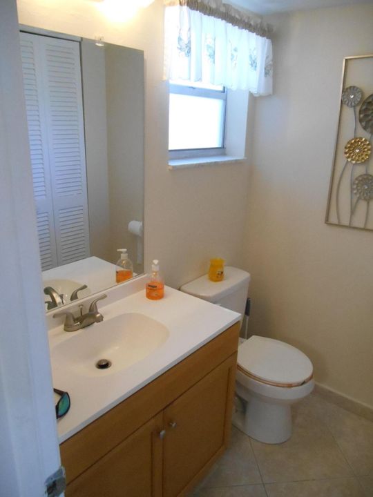 Active With Contract: $94,900 (1 beds, 1 baths, 754 Square Feet)