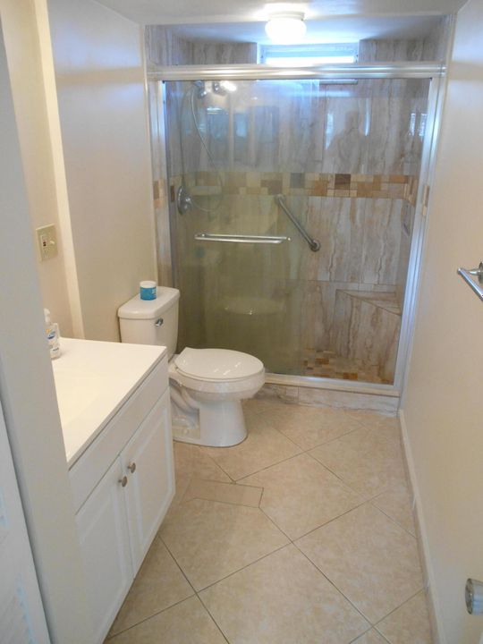 Active With Contract: $94,900 (1 beds, 1 baths, 754 Square Feet)