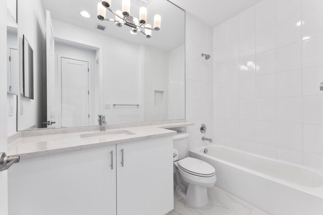 For Sale: $2,870,000 (5 beds, 5 baths, 5256 Square Feet)