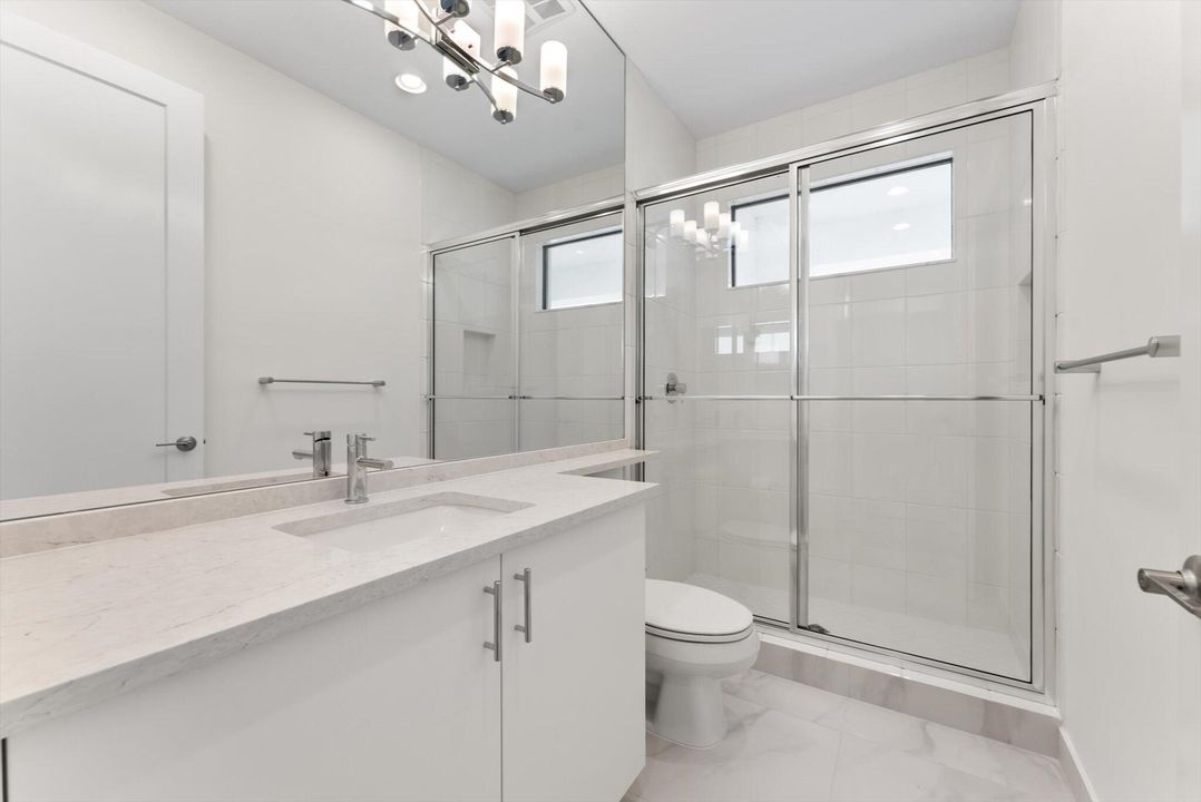 For Sale: $2,870,000 (5 beds, 5 baths, 5256 Square Feet)