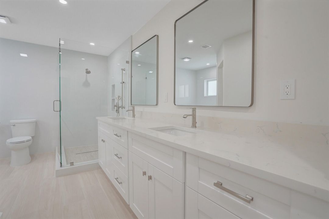 合同活跃: $4,650 (3 贝兹, 3 浴室, 1835 平方英尺)