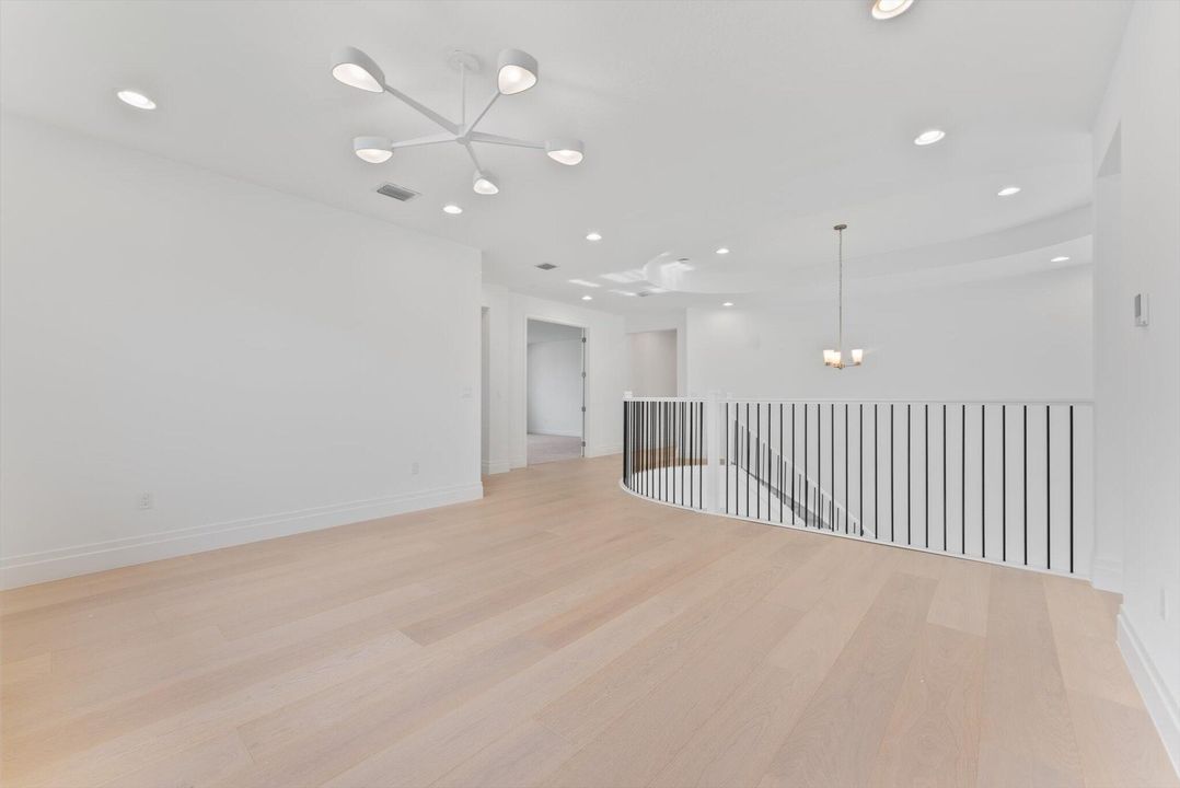 For Sale: $2,870,000 (5 beds, 5 baths, 5256 Square Feet)