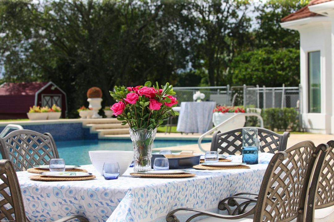 出租: $28,500 (5 贝兹, 4 浴室, 4619 平方英尺)