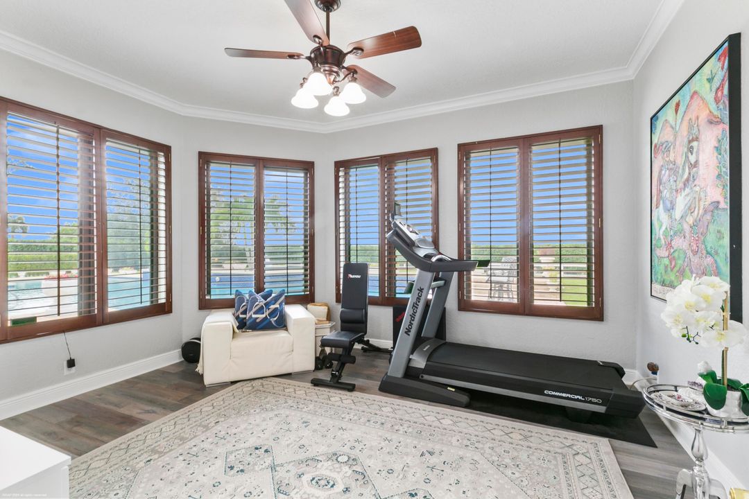 出租: $28,500 (5 贝兹, 4 浴室, 4619 平方英尺)