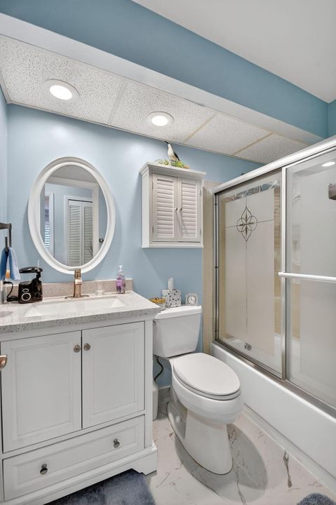 合同活跃: $269,900 (2 贝兹, 2 浴室, 1295 平方英尺)