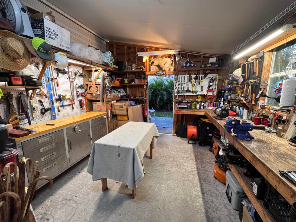 Active With Contract: $207,000 (2 beds, 2 baths, 1776 Square Feet)