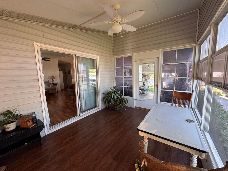 Active With Contract: $207,000 (2 beds, 2 baths, 1776 Square Feet)