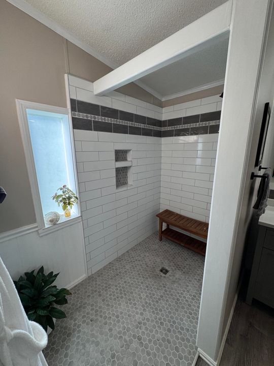 Active With Contract: $207,000 (2 beds, 2 baths, 1776 Square Feet)