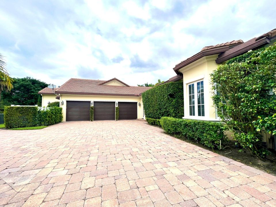 En Venta: $4,900,000 (5 camas, 6 baños, 6053 Pies cuadrados)