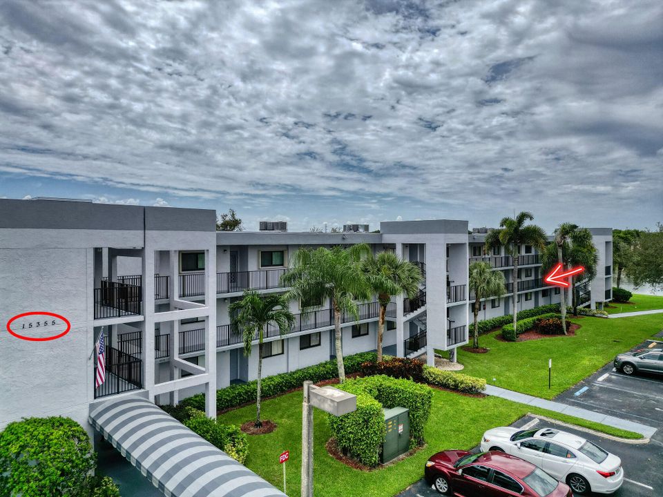 Недавно продано: $249,000 (2 спален, 2 ванн, 1348 Квадратных фут)