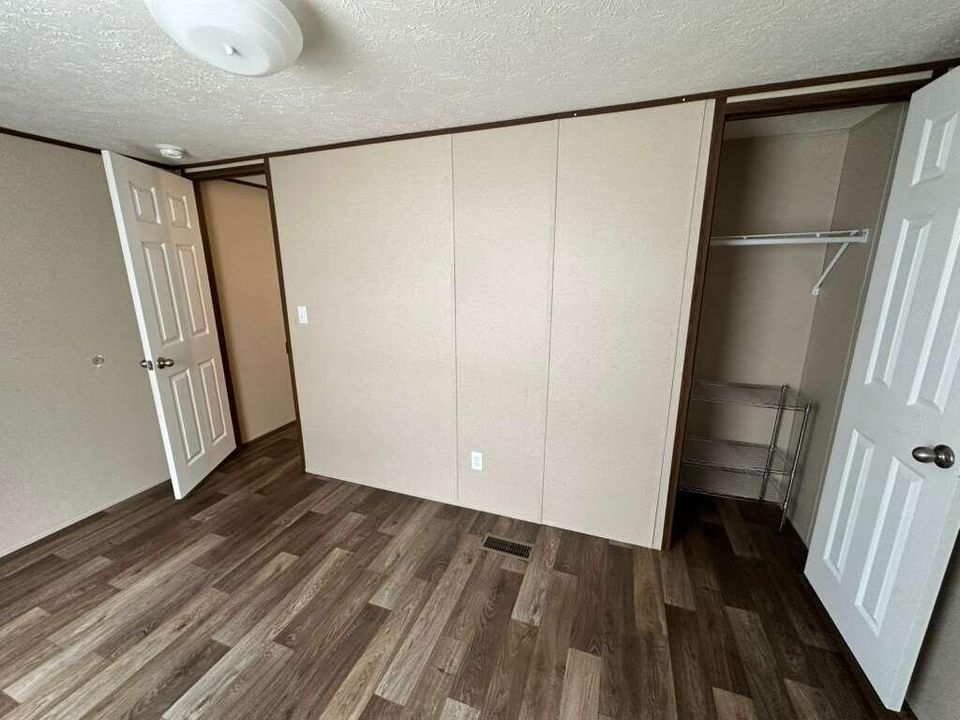 待售: $204,900 (3 贝兹, 2 浴室, 924 平方英尺)