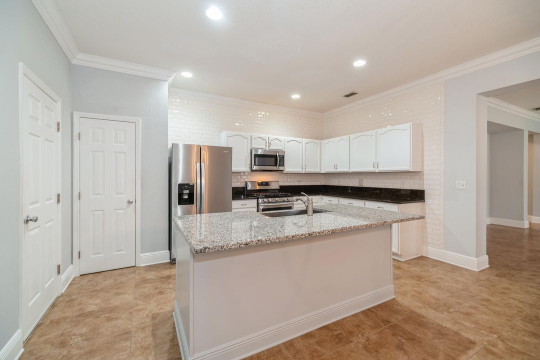 En Renta: $2,850 (3 camas, 2 baños, 1622 Pies cuadrados)