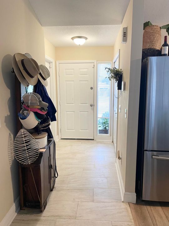 For Rent: $3,000 (3 beds, 2 baths, 1399 Square Feet)