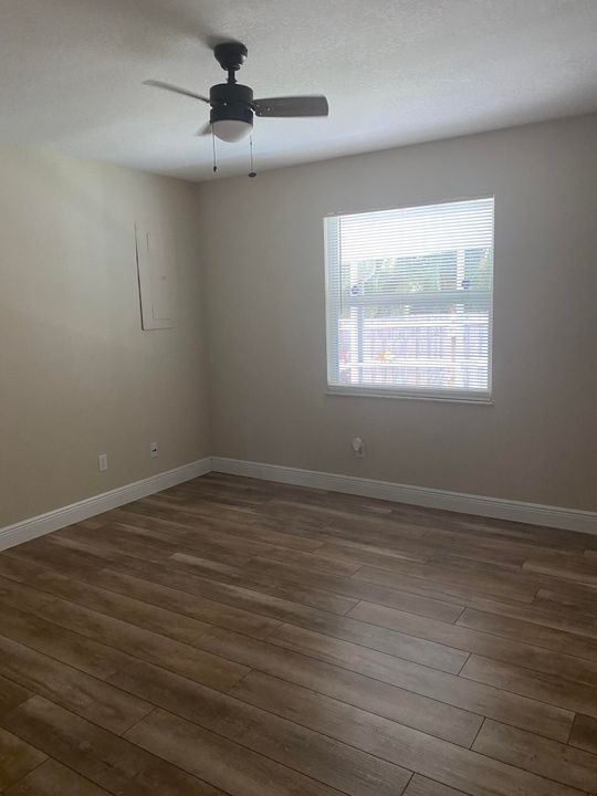 For Rent: $3,000 (3 beds, 2 baths, 1399 Square Feet)