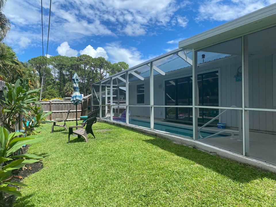 For Rent: $3,000 (3 beds, 2 baths, 1399 Square Feet)