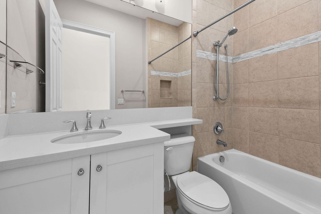 Activo con contrato: $1,999,999 (5 camas, 6 baños, 4783 Pies cuadrados)