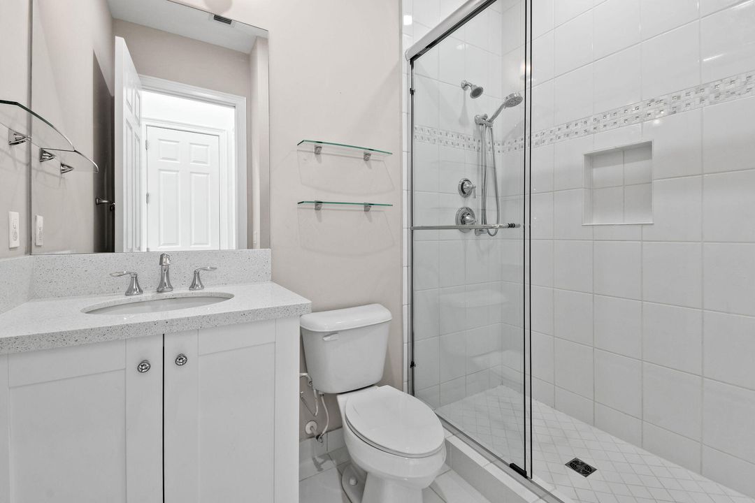 Activo con contrato: $1,999,999 (5 camas, 6 baños, 4783 Pies cuadrados)