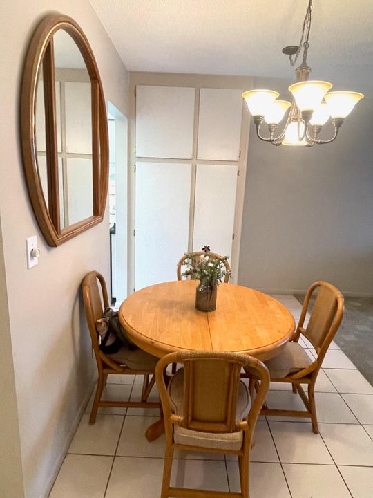 For Sale: $114,999 (2 beds, 1 baths, 729 Square Feet)