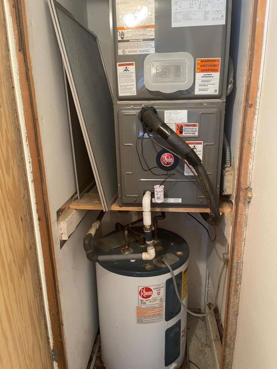 For Sale: $114,999 (2 beds, 1 baths, 729 Square Feet)