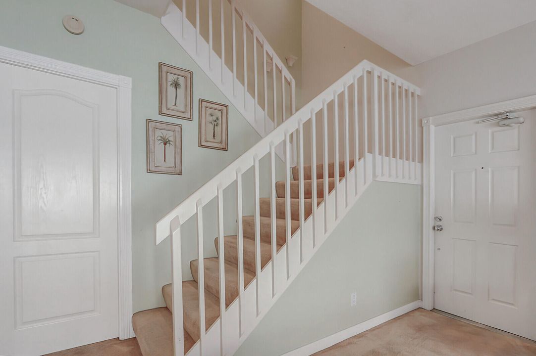 Activo con contrato: $500,000 (3 camas, 2 baños, 1298 Pies cuadrados)