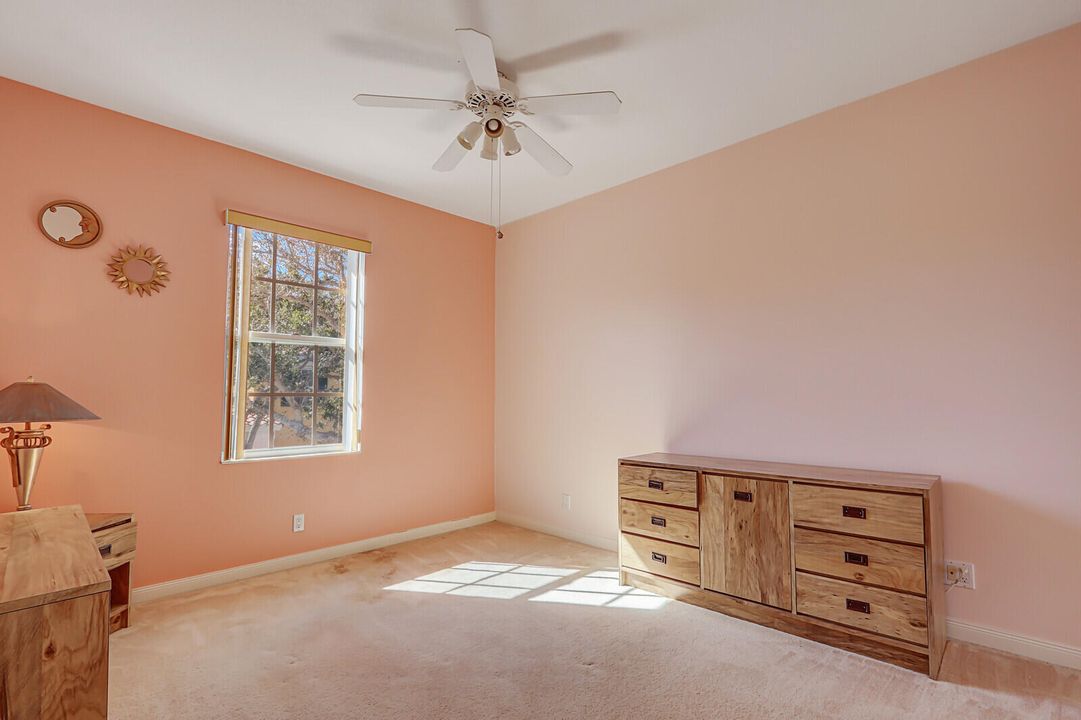 Activo con contrato: $500,000 (3 camas, 2 baños, 1298 Pies cuadrados)