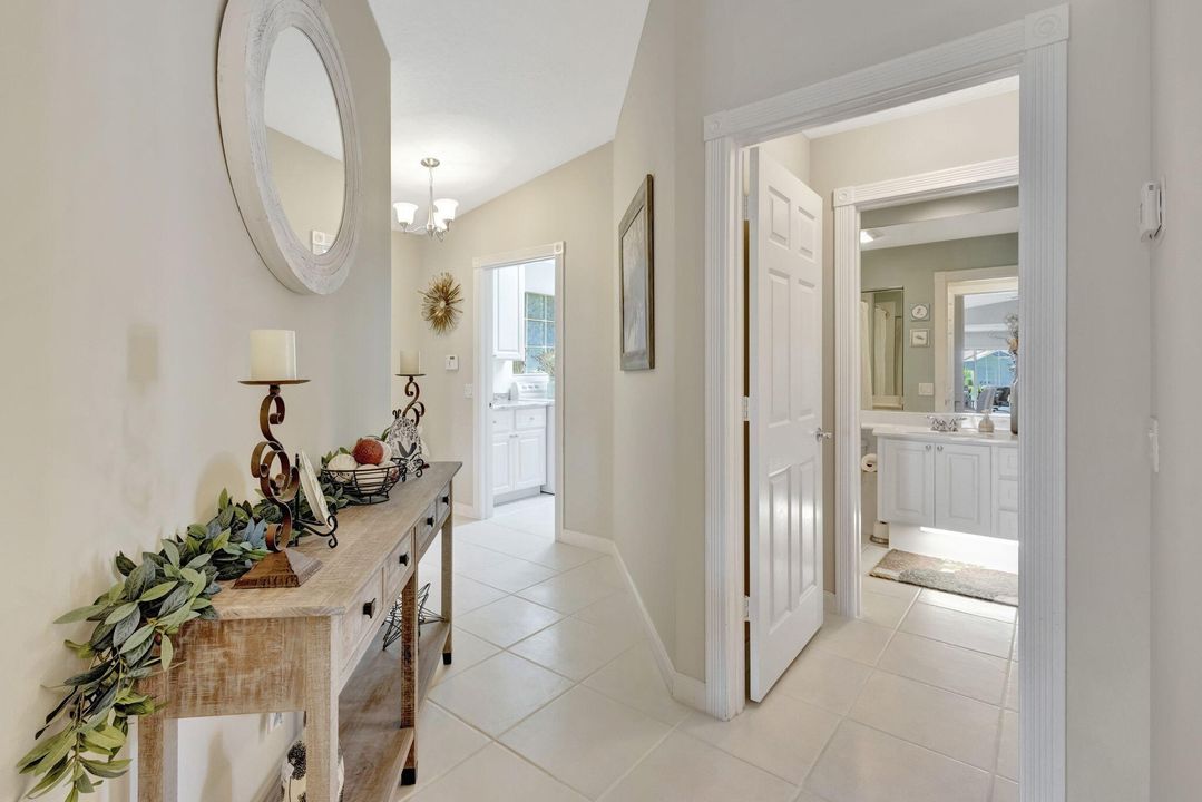 Active With Contract: $325,000 (2 beds, 2 baths, 1680 Square Feet)