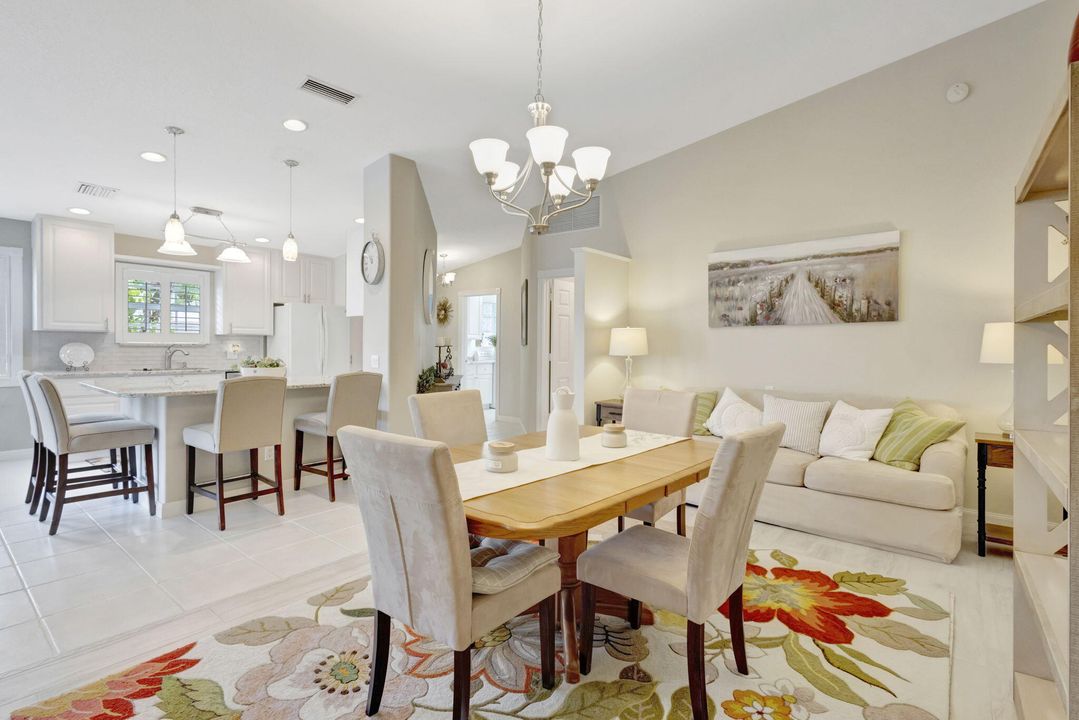 Active With Contract: $325,000 (2 beds, 2 baths, 1680 Square Feet)