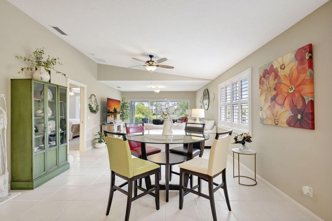 Active With Contract: $325,000 (2 beds, 2 baths, 1680 Square Feet)