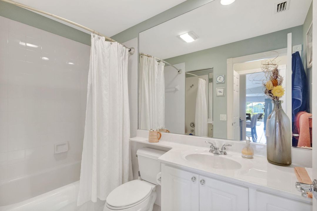 Active With Contract: $325,000 (2 beds, 2 baths, 1680 Square Feet)