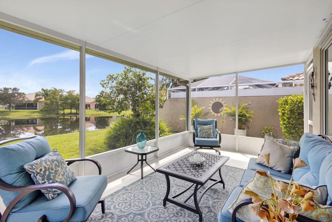 Active With Contract: $325,000 (2 beds, 2 baths, 1680 Square Feet)