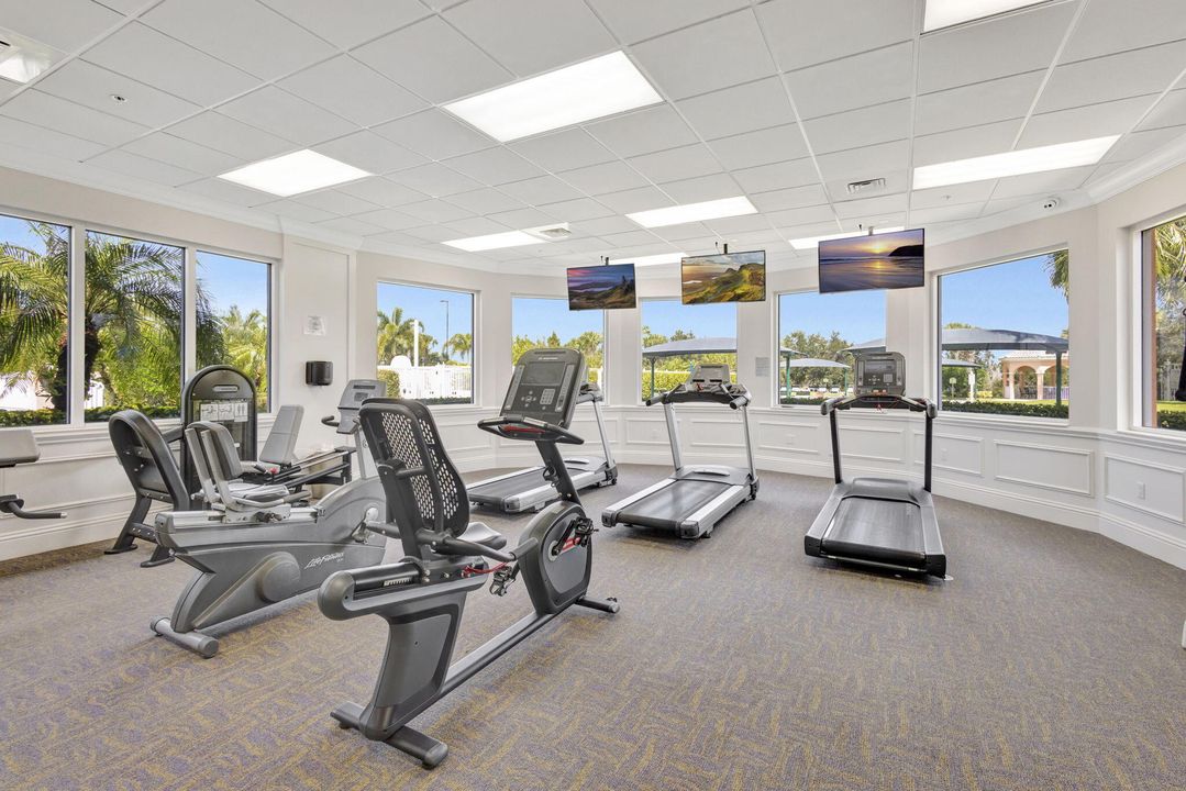 Active With Contract: $325,000 (2 beds, 2 baths, 1680 Square Feet)