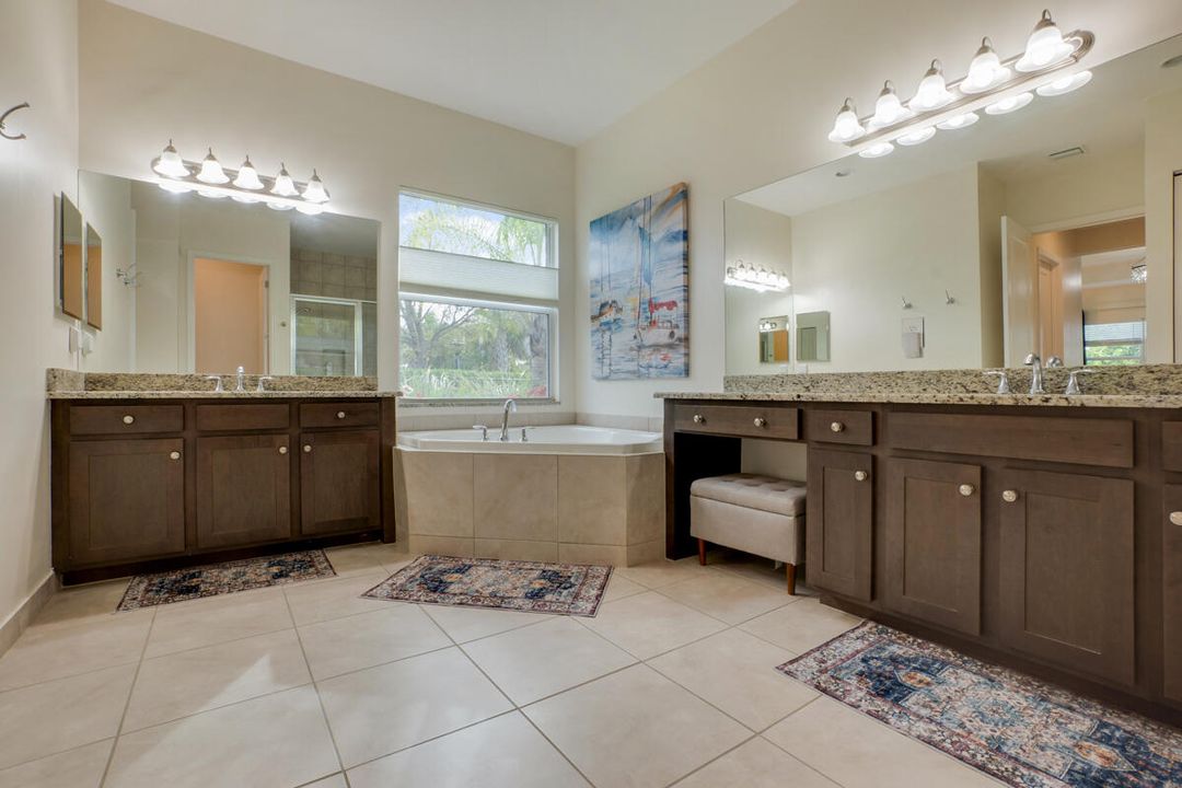 Active With Contract: $665,000 (3 beds, 2 baths, 2580 Square Feet)