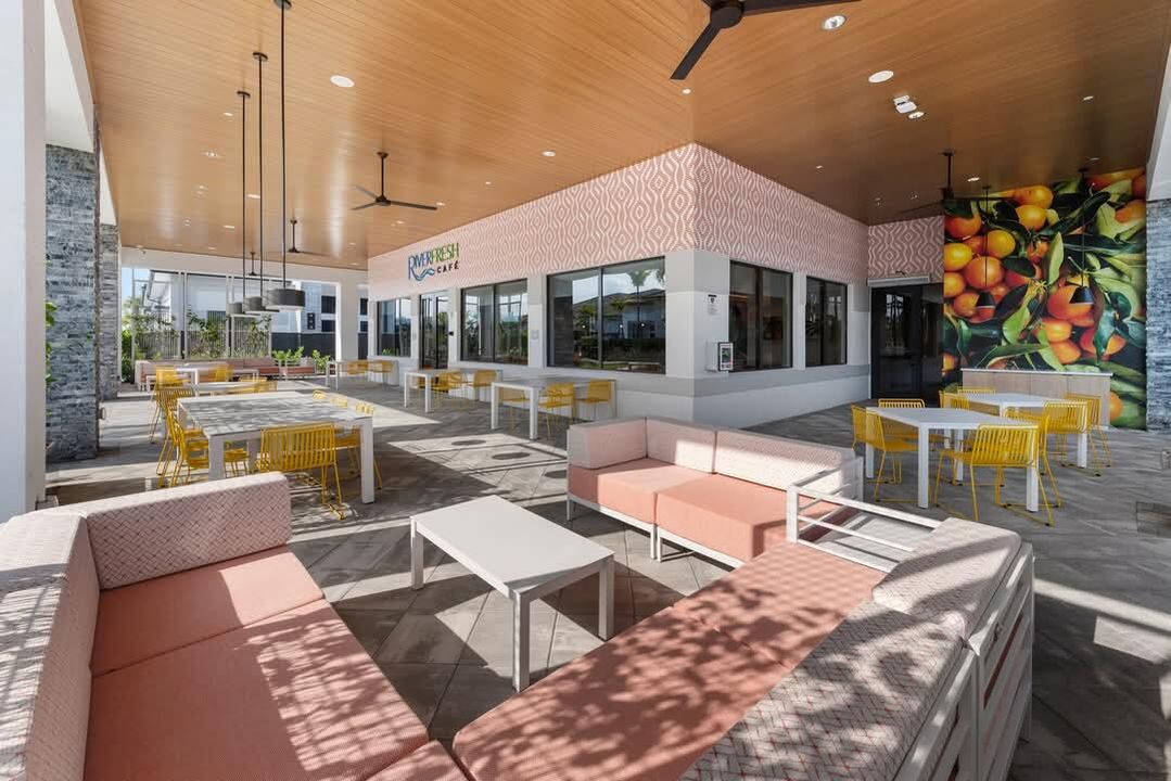 Active With Contract: $665,000 (3 beds, 2 baths, 2580 Square Feet)