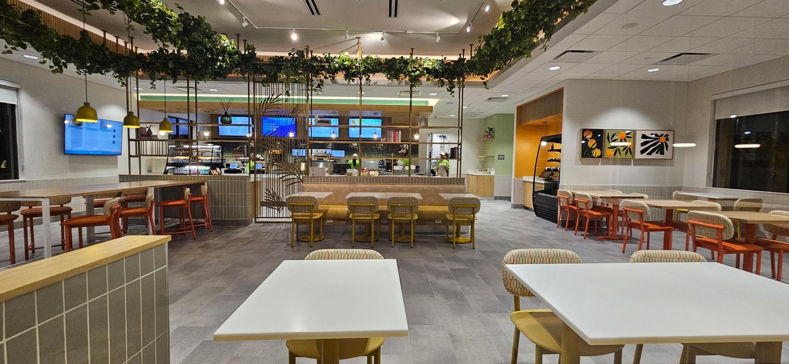 Active With Contract: $665,000 (3 beds, 2 baths, 2580 Square Feet)