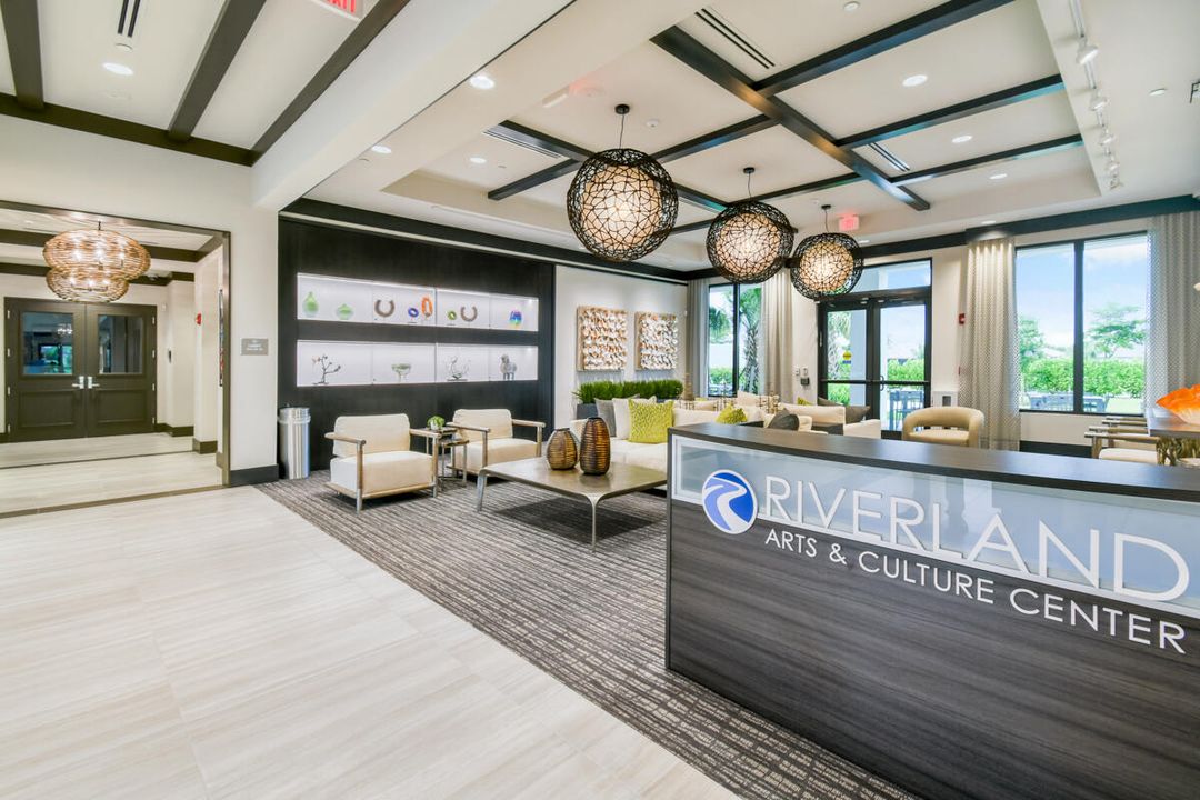 Active With Contract: $665,000 (3 beds, 2 baths, 2580 Square Feet)